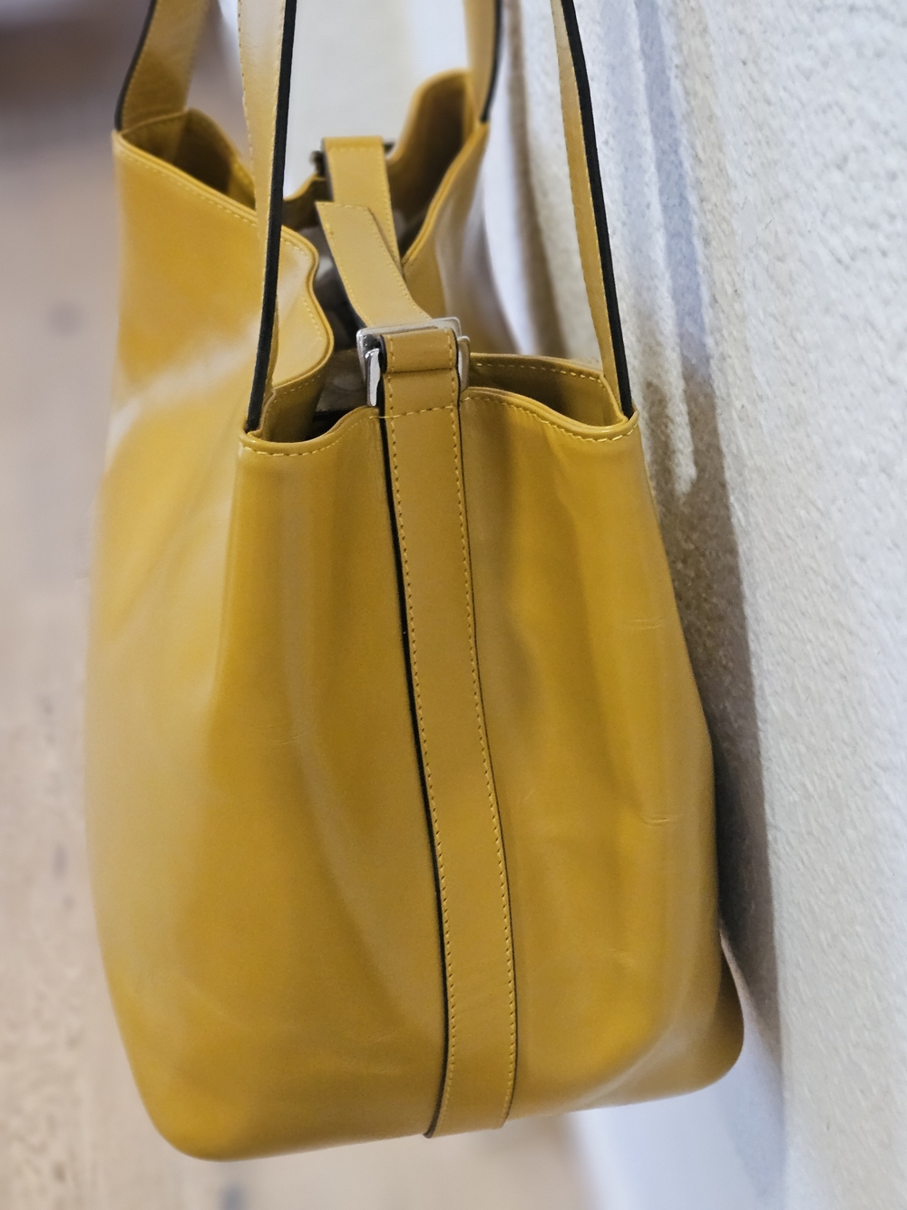 ISIDORE Handmade in Italy Genuine Leather Shoulder Bag – Mustard Yellow